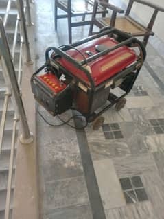 home Used Generator for sale 4900 ddc with 3.1 kv.