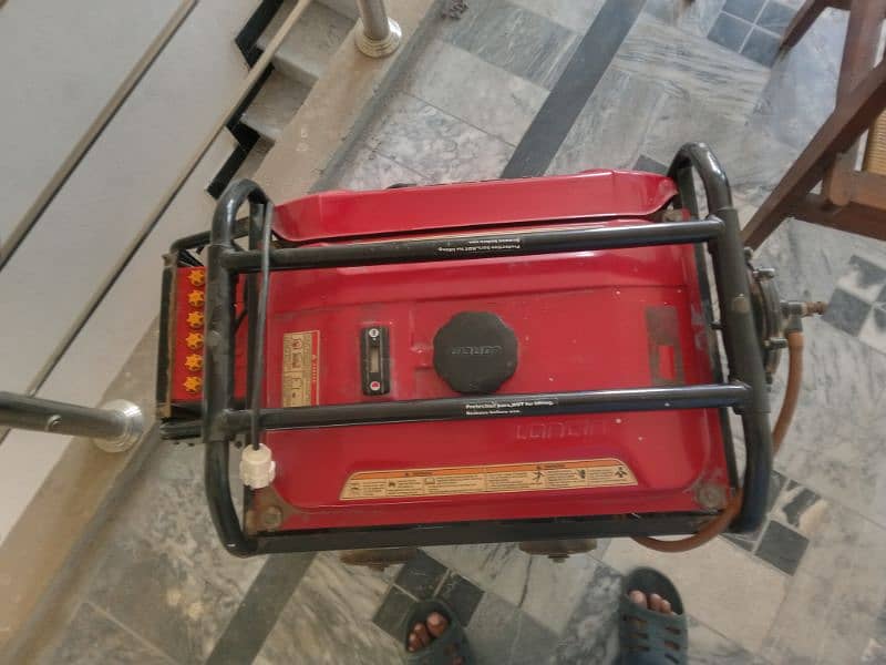 home Used Generator for sale 4900 ddc with 3.1 kv. 1