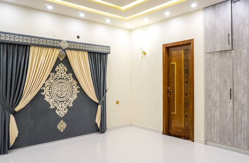 10 Marla Designer Brand New House For Sale In OPF Society Near Main Boulevard Park And Mosque 18