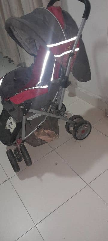 pram or stroller for kids up to 3 years old 4