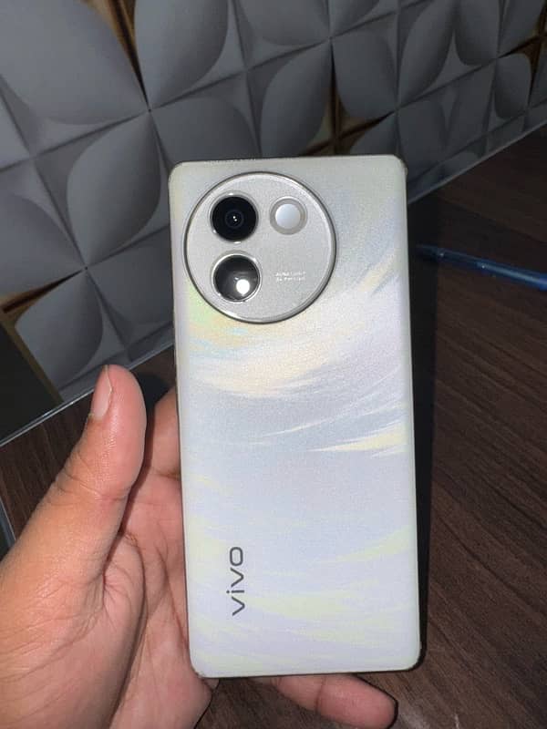 vivo V30e 5