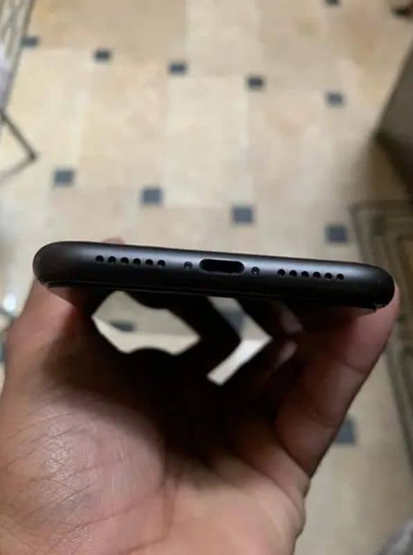 iphone 11  non pta 10by 10 4