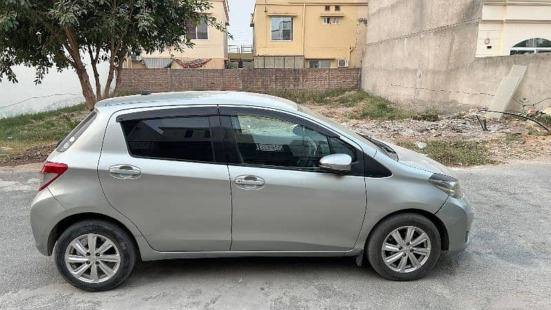 Toyota Vitz 2011 12