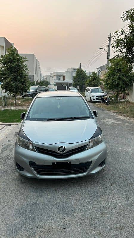 Toyota Vitz 2011 14