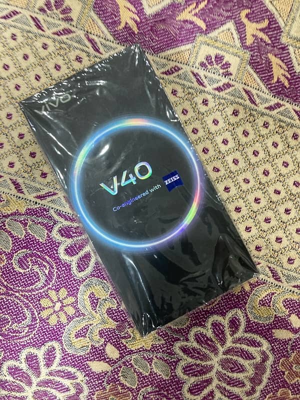 vivo v40 2