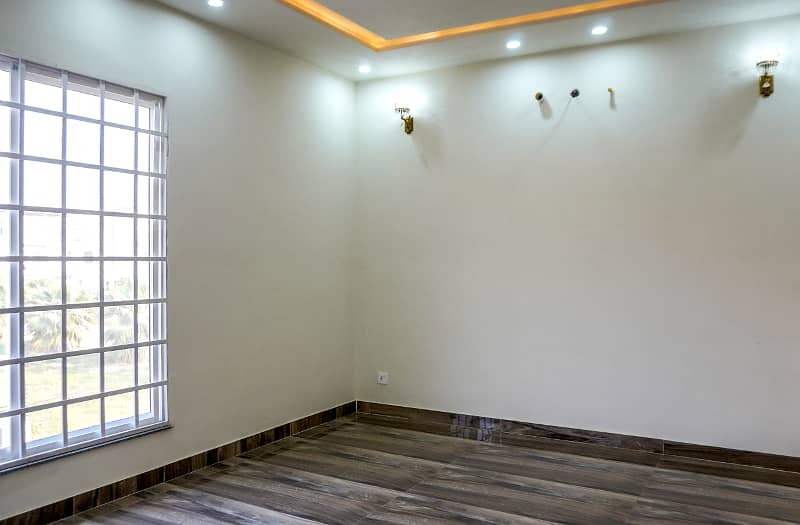 10 Marla Brand New House For Sale In OPF Society Very Near Main Boulevard Park And Mosque 35