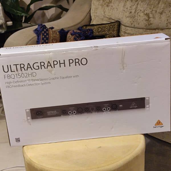 Behringer Graphic Equalizer Studio Ultragraph Pro 15-Band Stereo 1