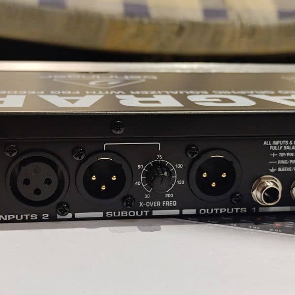 Behringer Graphic Equalizer Studio Ultragraph Pro 15-Band Stereo 11