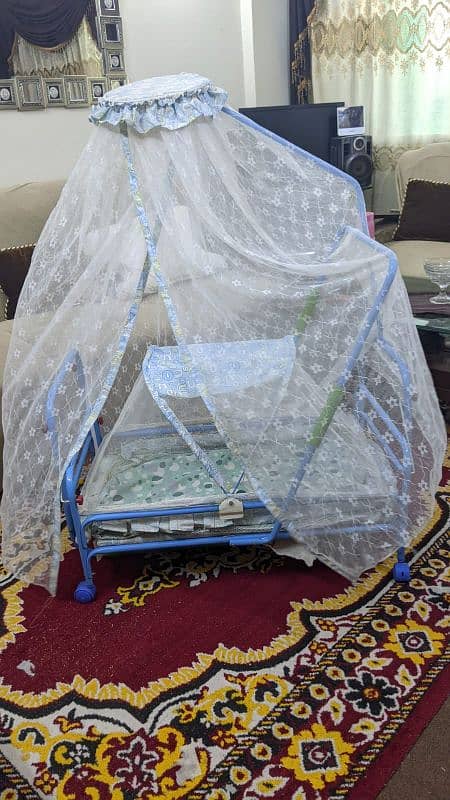 baby cot with net 0