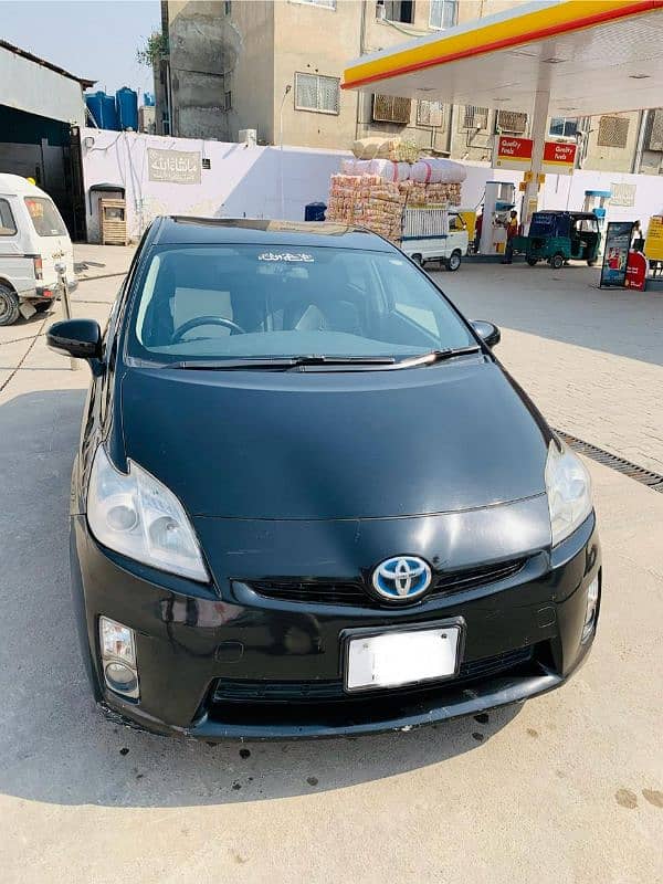 Toyota Prius 2010. registered 2014 Islamabad number 12