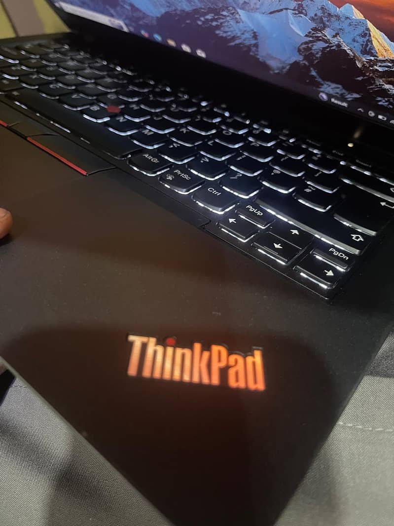 Lenovo Thinkpad T495 (Ryzen 5 Card 02 GB) , 4