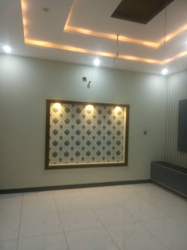 10 MARLA UPPER PORTION AVAILABLE FOR RENT 1