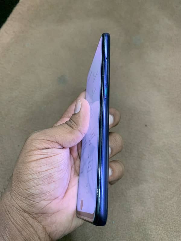 Oppo F11 pro 6/128 with box charger 6