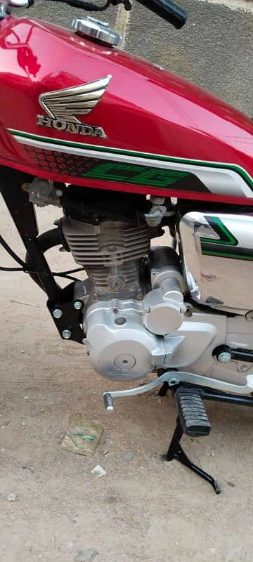 Honda 125s Red Karachi 1