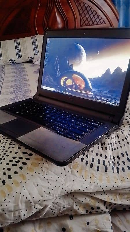 Dell Core i3 4gen 4 gb ram 500gb Hdd 5