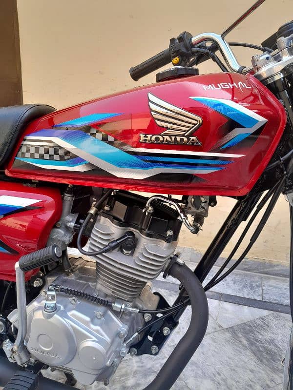 Honda 125  (0-3-0-1-7-8-6-2-0-0-4] 4