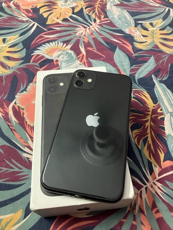 iPhone 11 With Box Factory Unlock 0