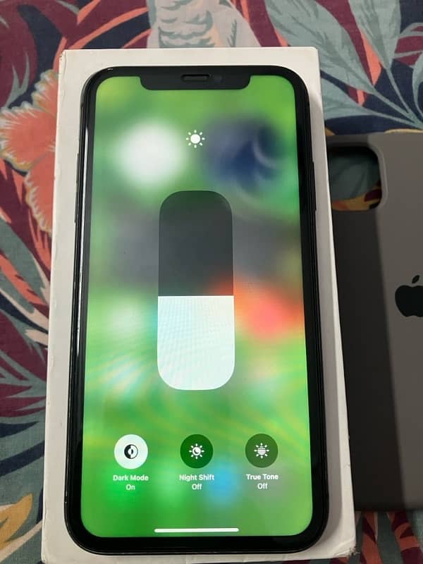 iPhone 11 With Box Factory Unlock 2