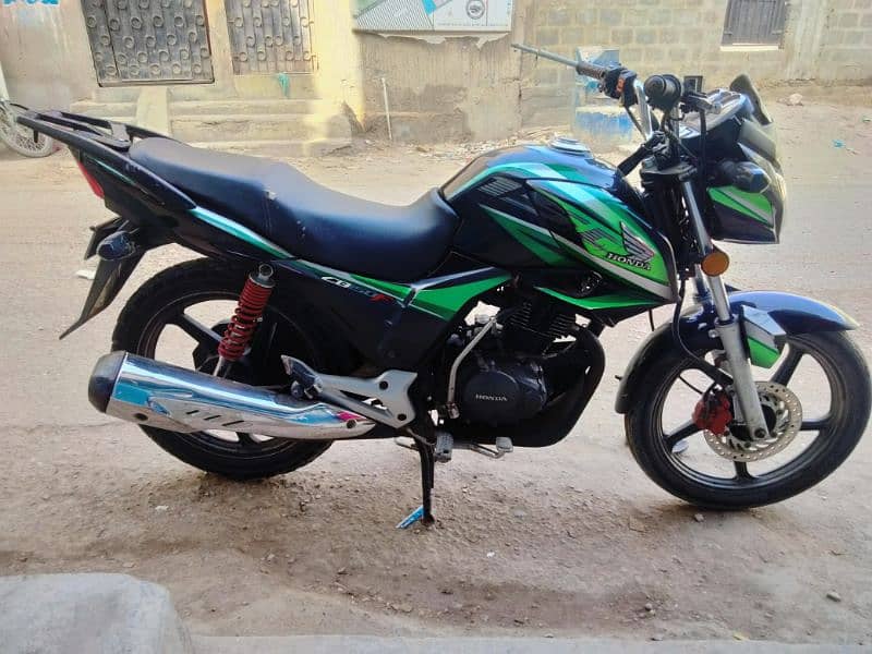 HONDA CB 150F Karachi Number 2nd Owner 0