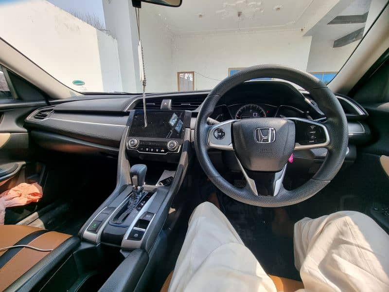 Honda Civic Oriel 2018 9