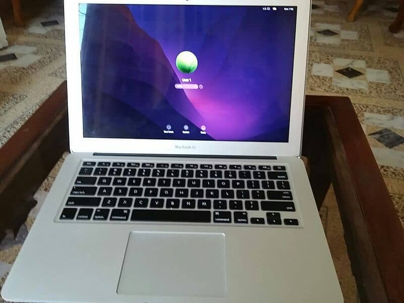 Apple macbook air model 2017 3