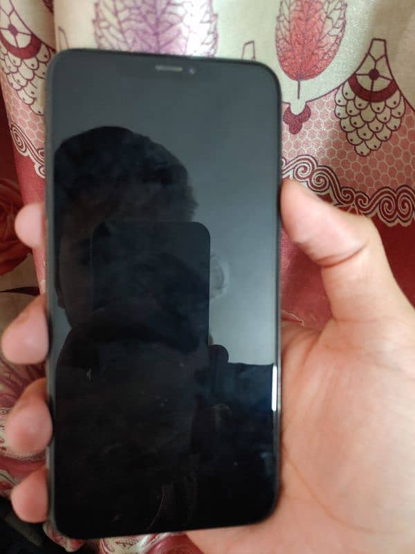 Iphone Xs Max 256gb non Pta in scratchless condition 2