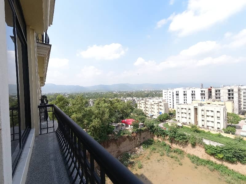 1650 Square Feet Flat For Rent In G-11 14