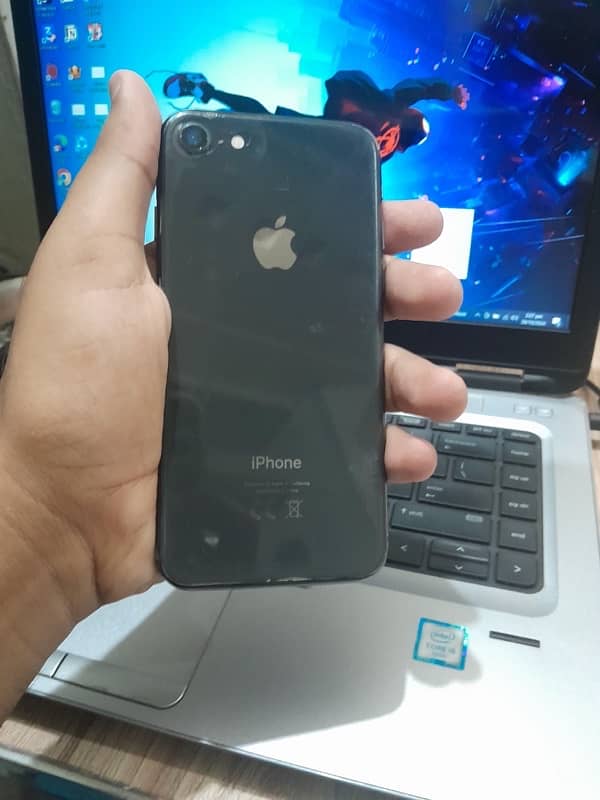 IPhone 8 pta 64 6