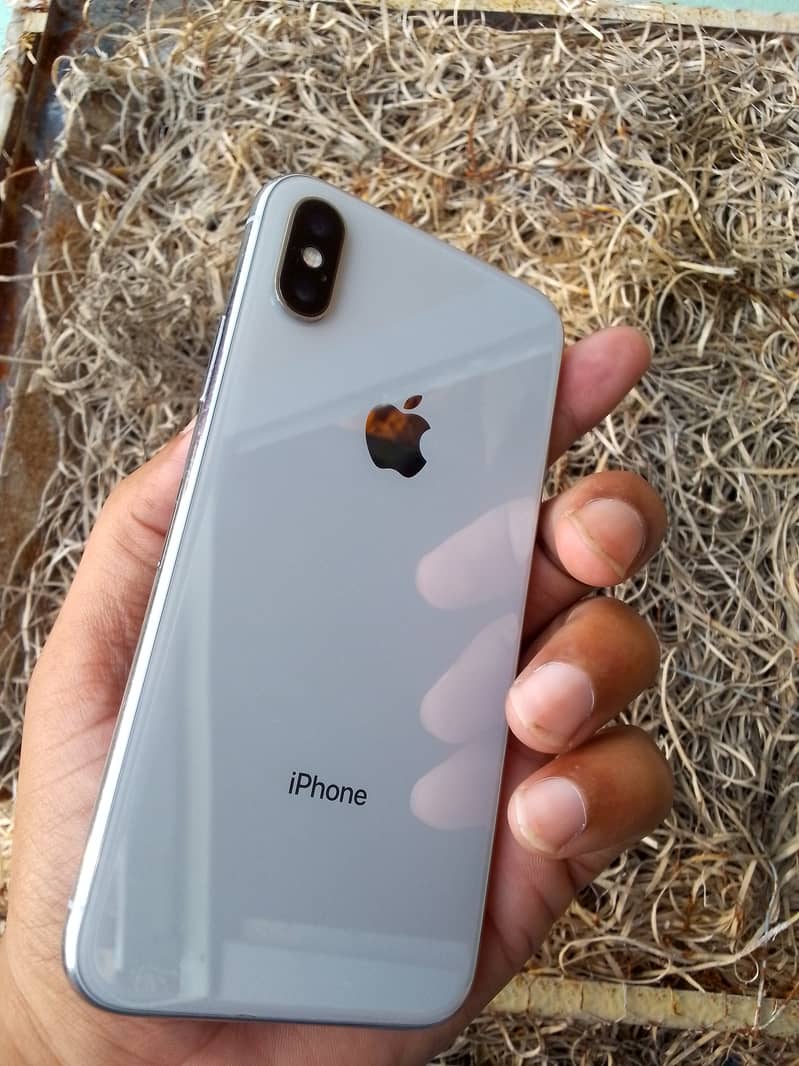 iphone X White Color 64 GB Non PTA 3