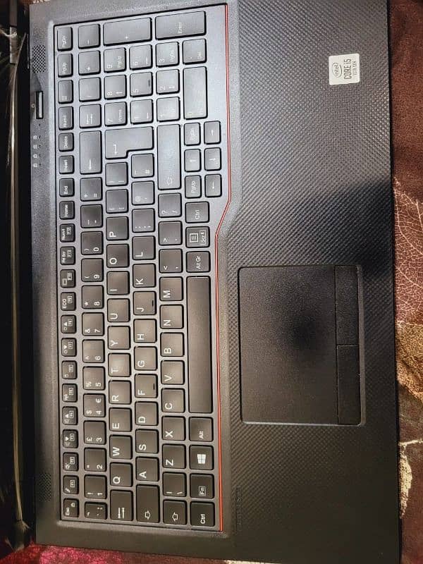 Fujitsu LifeBook E5510 Notebook 2