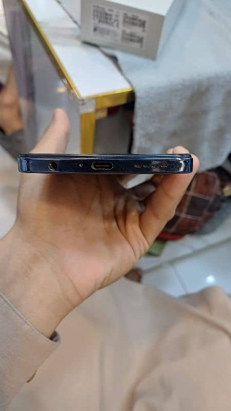 infinix hot 40  8 / 256 5