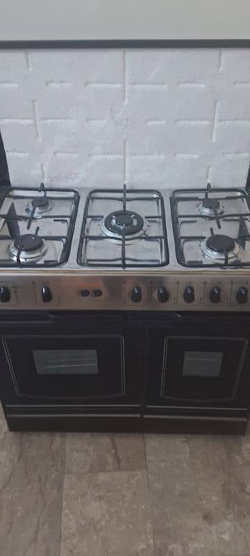 Cooking range and microwave oven 1