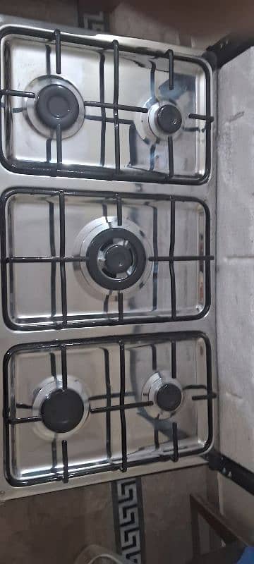 Cooking range and microwave oven 4