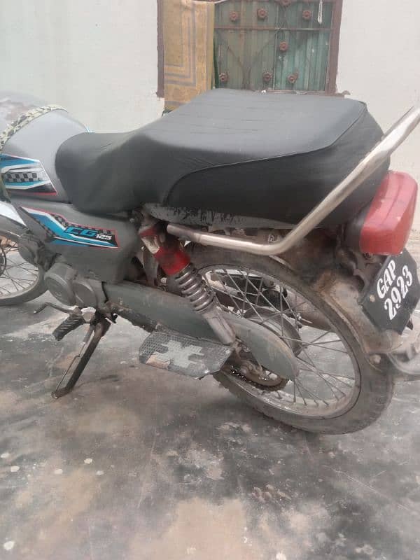 2019 model road prince bike petrol average 50 to 55 2