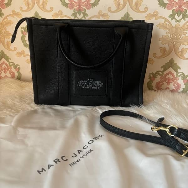 MARC JACOBS TOTE BAG LEATHER BLACK MEDIUM 10/10 CONDITION WITH DUSTBAG 10