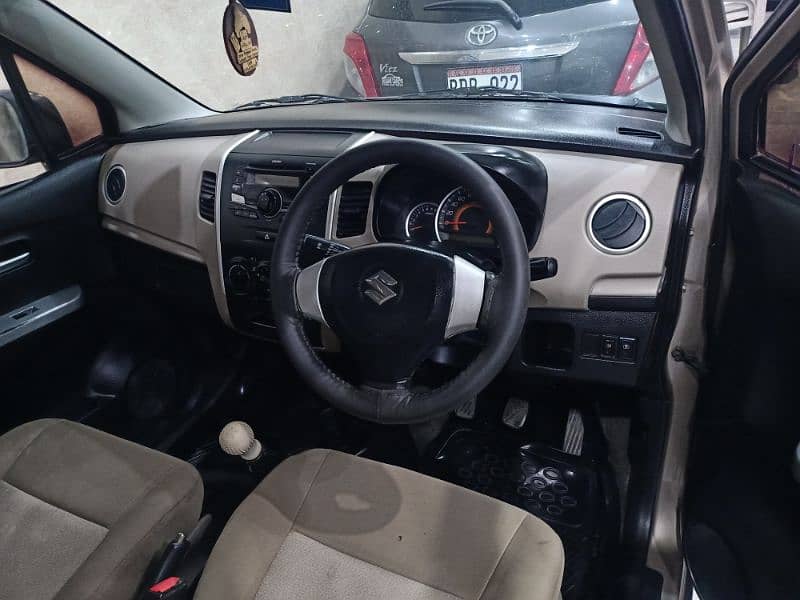 Suzuki Wagon R VXL 2015 Engine capapcity 1000cc 4