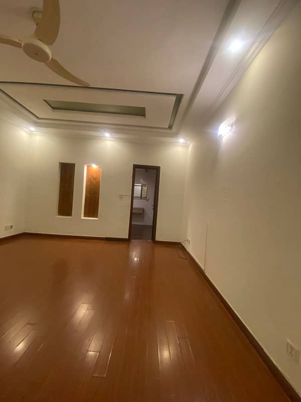 1 Kanal 3 Bedroom upper portion available for Rent in DHA, Phase 4, Lahore 11