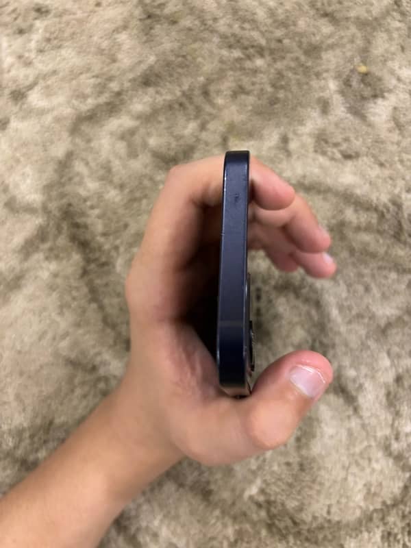 IPhone 12 jv 64gb Black Colour 12