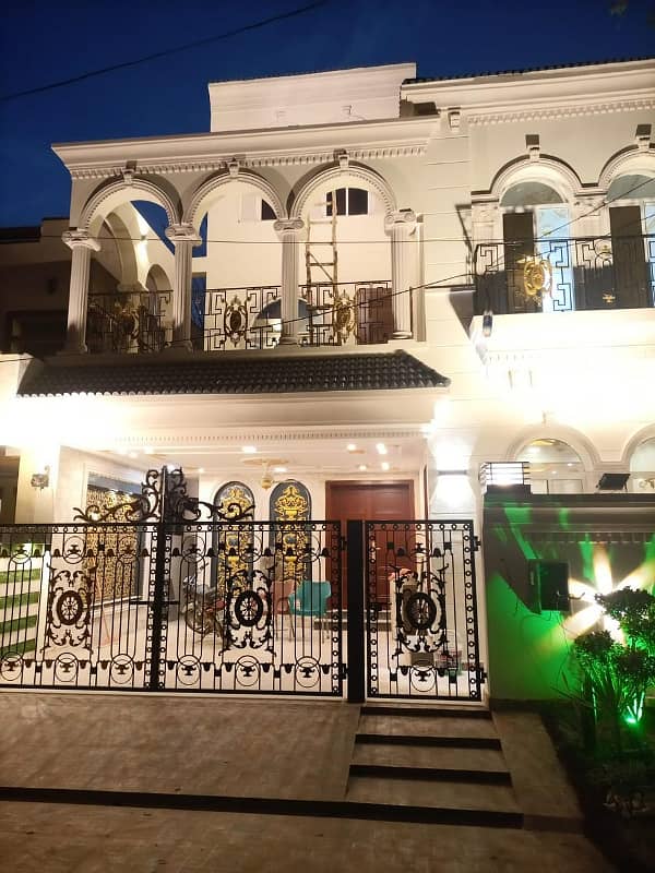 8 Marla Luxury Brand New Spainish 5 Bed Room House Available For Sale in Umar Block Sector B Bahria Town Lahore 4