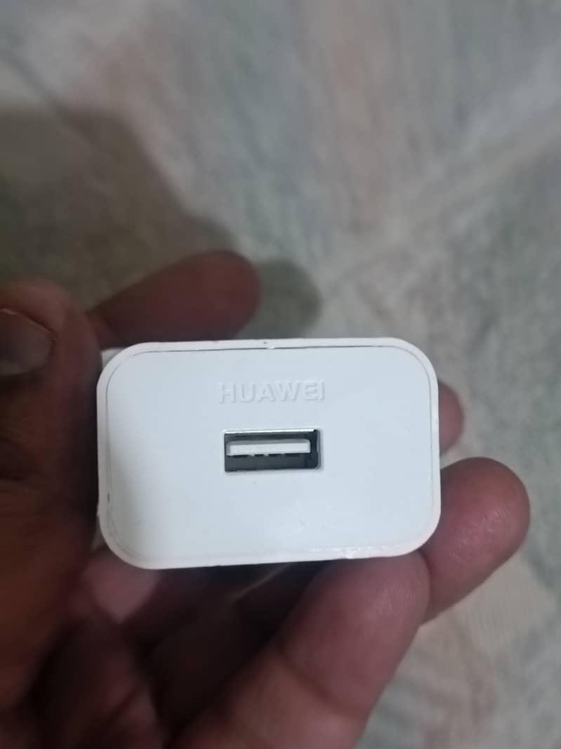 HUAWEI 40 W CHARGER WITH CABLE ORIGINAL 1