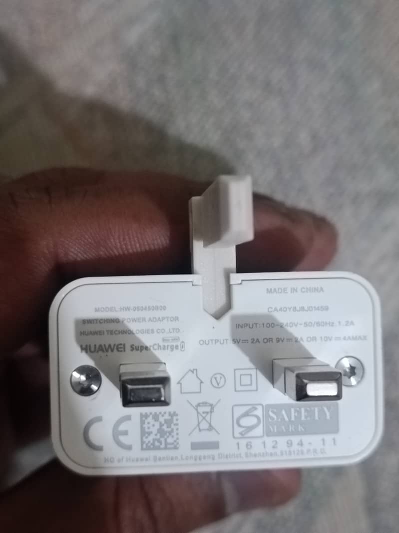 HUAWEI 40 W CHARGER WITH CABLE ORIGINAL 2