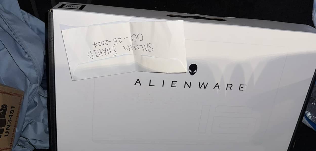 ALIENWARE M16 R2 Laptop with Intel Ultra 9 processor 185H & RTX 4060 2