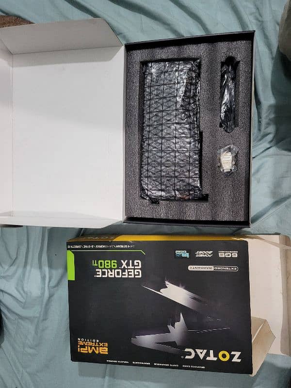 GTX 980 TI 6 GB amp EXTREME EDITION all ok 10/10 With box 14