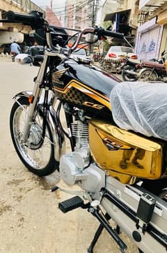 CG 125 GOLD EDITION 2024