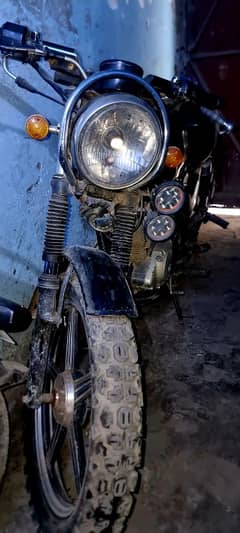 Suzuki GS 150