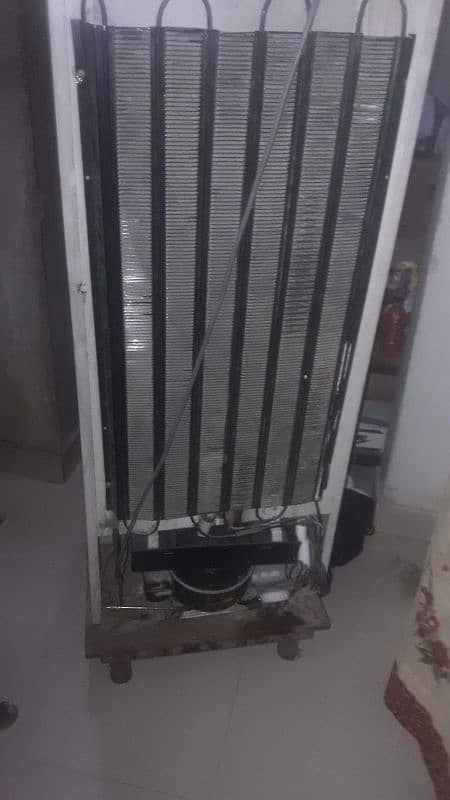 Dawlance Fridge for SALE  ! Call on Number : 03353703506 7