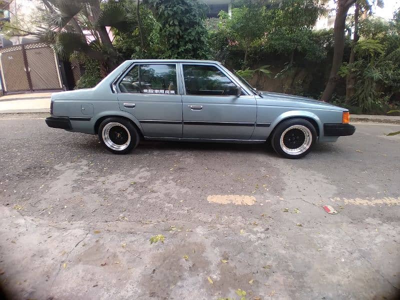 Toyota Corona 1983 2