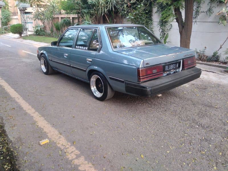 Toyota Corona 1983 6