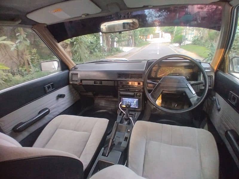 Toyota Corona 1983 9