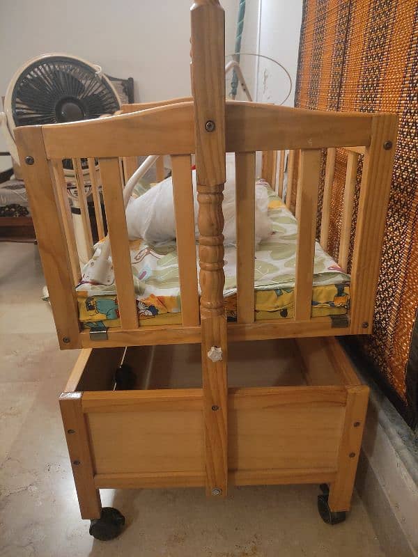 Wooden baby cot 2